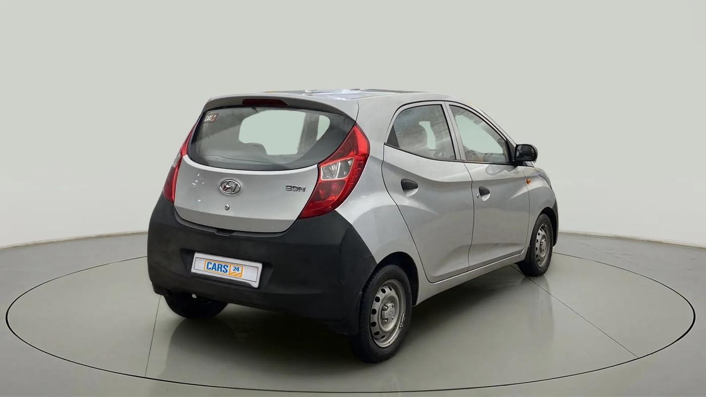 2018 Hyundai Eon D-LITE+, Petrol, Manual, 16,589 km, Right Back Diagonal
