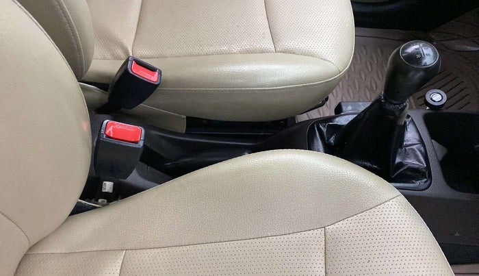 2018 Hyundai Eon D-LITE+, Petrol, Manual, 16,589 km, Gear Lever