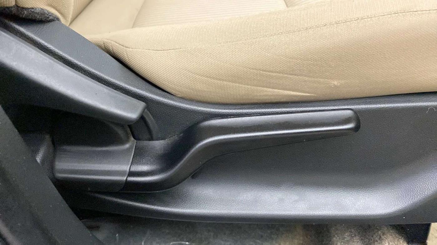 2019 Honda Amaze 1.2L I-VTEC VX, Petrol, Manual, 77,796 km, Driver Side Adjustment Panel