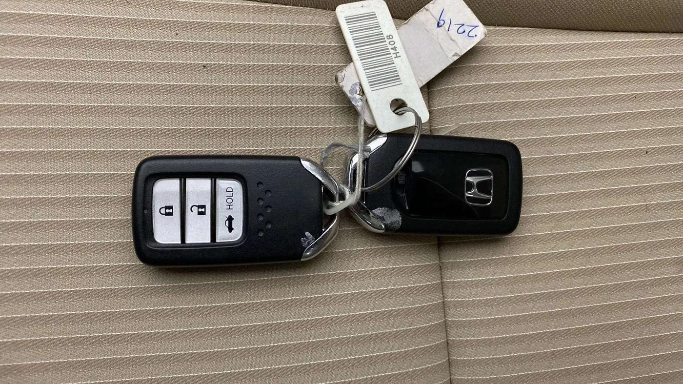 2019 Honda Amaze 1.2L I-VTEC VX, Petrol, Manual, 77,796 km, Key Close Up