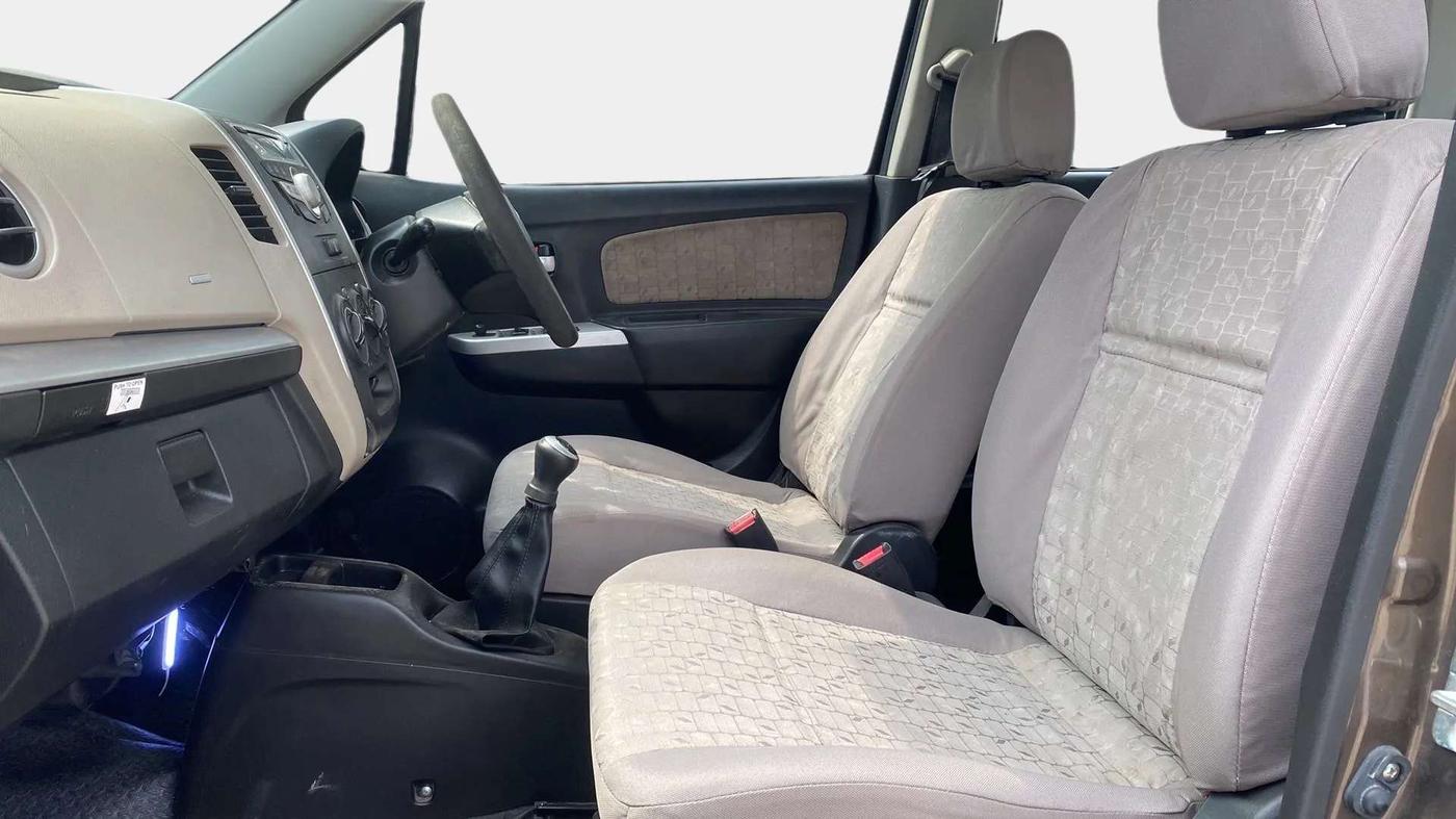 2014 Maruti Wagon R 1.0 VXI, Petrol, Manual, 79,232 km, Right Side Front Door Cabin
