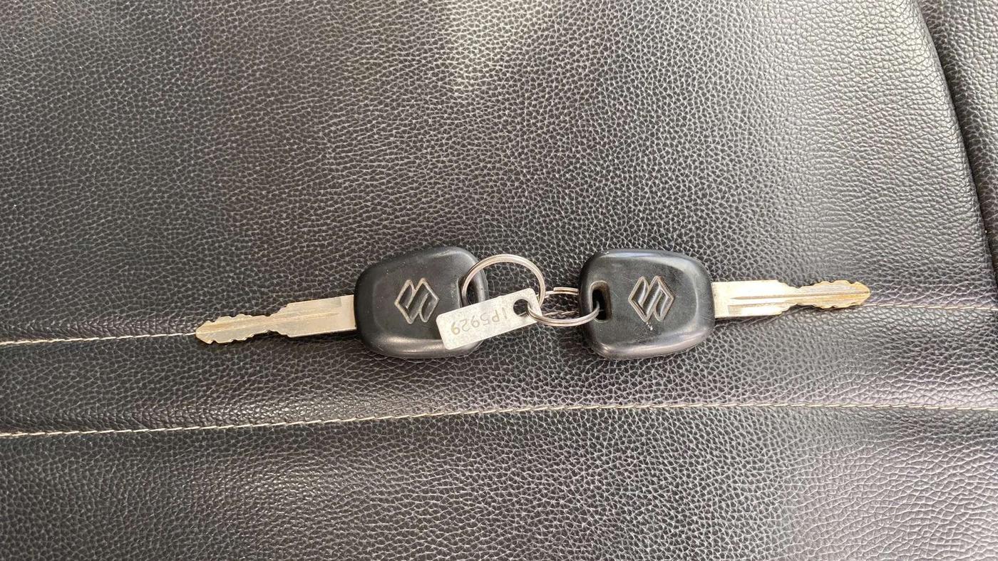 2014 Maruti Celerio VXI CNG, CNG, Manual, 27,826 km, Key Close Up