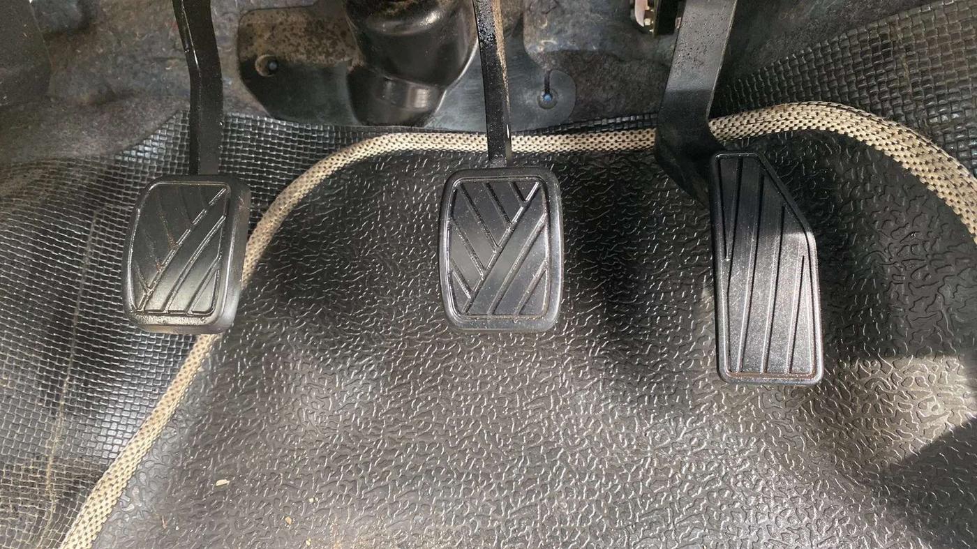 2014 Maruti Celerio VXI CNG, CNG, Manual, 27,826 km, Pedals