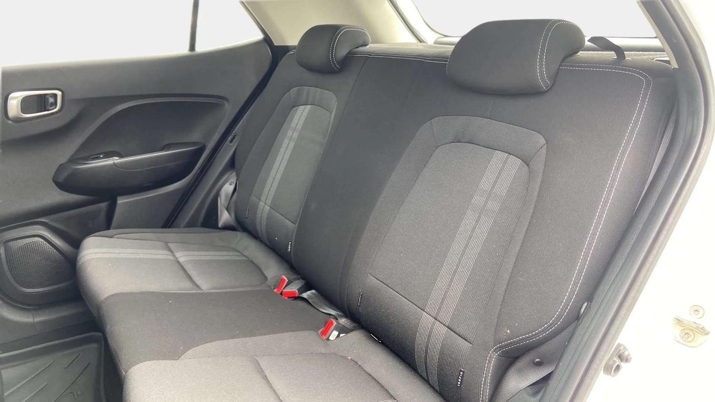 2019 Hyundai VENUE SX PLUS 1.0 TURBO DCT, Petrol, Automatic, 34,772 km, Right Side Rear Door Cabin