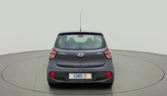 2018 Hyundai Grand i10 MAGNA AT 1.2 KAPPA VTVT, Petrol, Automatic, 28,414 km, Back/Rear
