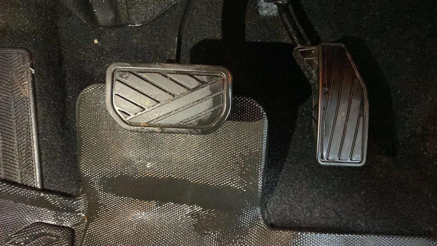 2023 Maruti Baleno ZETA 1.2 AGS, Petrol, Automatic, 9,088 km, Pedals
