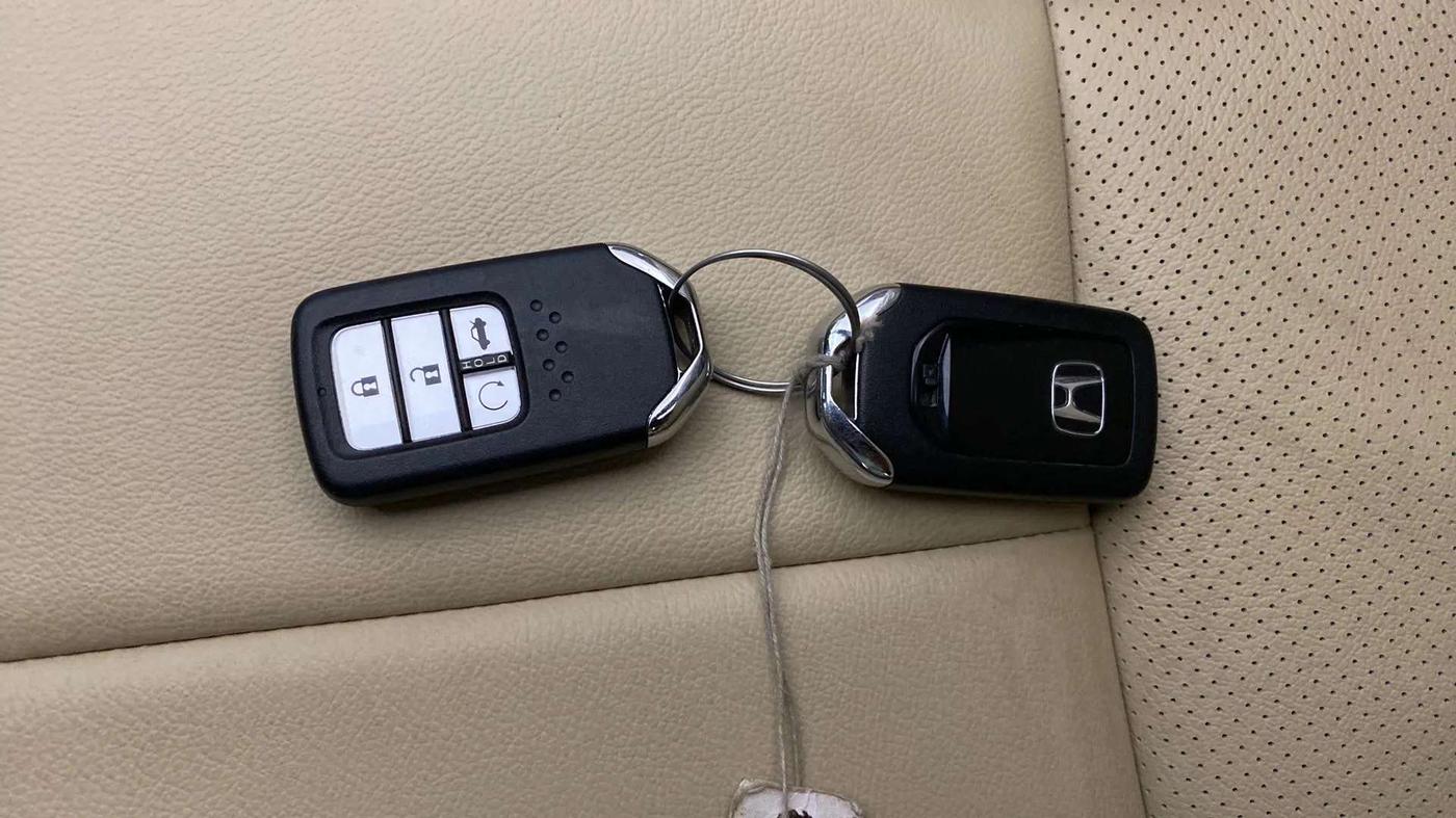 2022 Honda City 1.5L I-VTEC ZX CVT, Petrol, Automatic, 16,852 km, Key Close Up