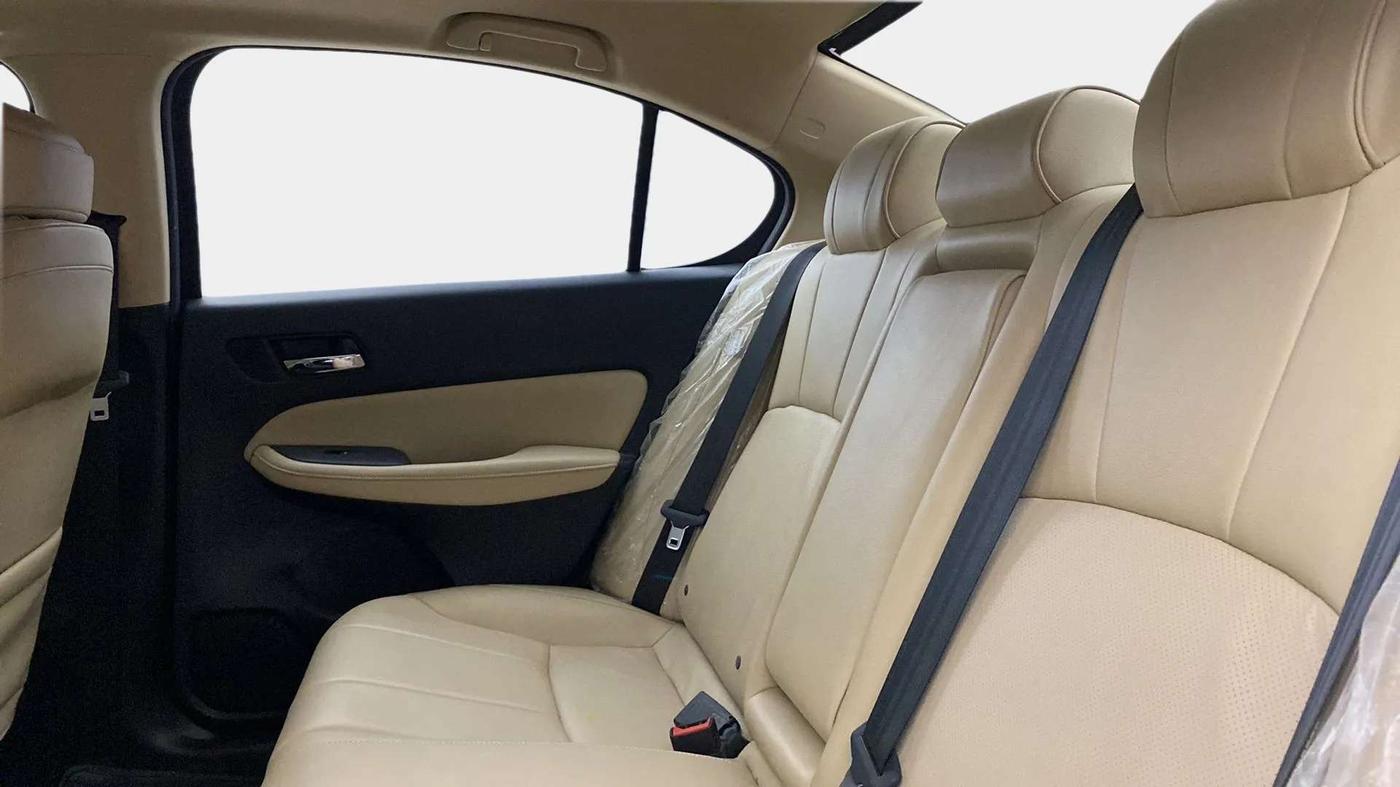 2022 Honda City 1.5L I-VTEC ZX CVT, Petrol, Automatic, 16,852 km, Right Side Rear Door Cabin