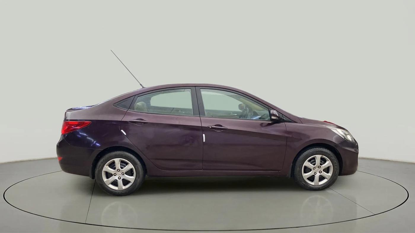 2012 Hyundai Verna FLUIDIC 1.6 VTVT EX, Petrol, Manual, 52,744 km, Right Side View