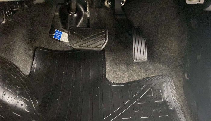 2015 Maruti Alto K10 VXI AMT, Petrol, Automatic, 7,774 km, Pedals
