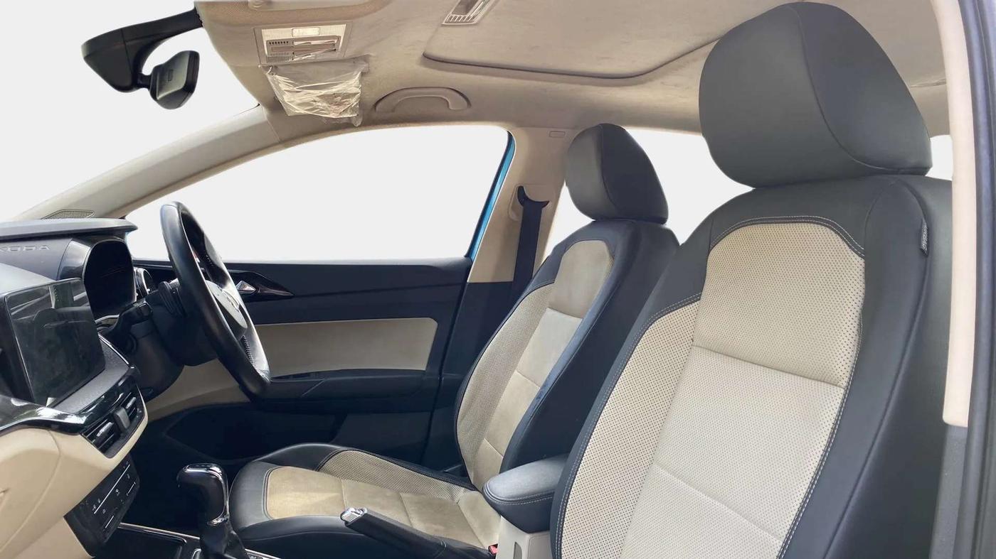 2022 Skoda SLAVIA STYLE 1.0L TSI AT, Petrol, Automatic, 20,665 km, Right Side Front Door Cabin