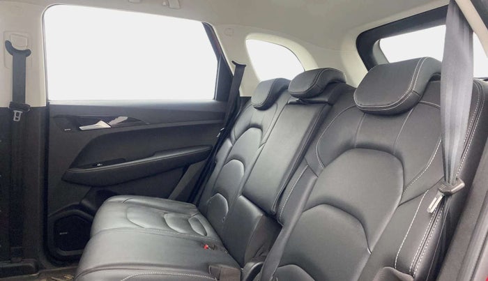 2019 MG HECTOR SMART 1.5 DCT PETROL, Petrol, Automatic, 38,129 km, Right Side Rear Door Cabin