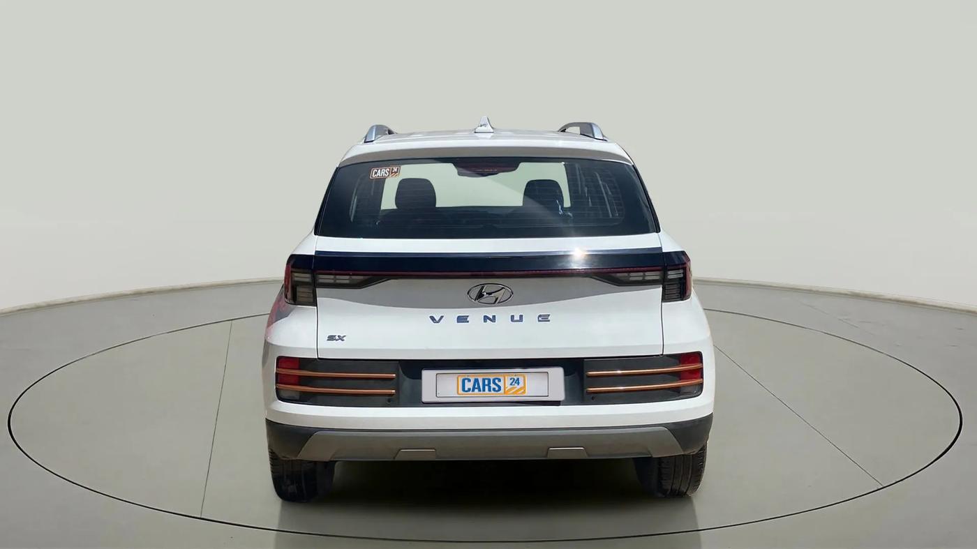 2022 Hyundai VENUE SX 1.2 PETROL, Petrol, Manual, 24,735 km, Back/Rear