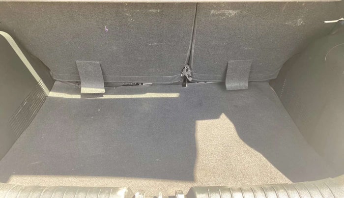 2022 Hyundai VENUE SX 1.2 PETROL, Petrol, Manual, 24,735 km, Boot Inside