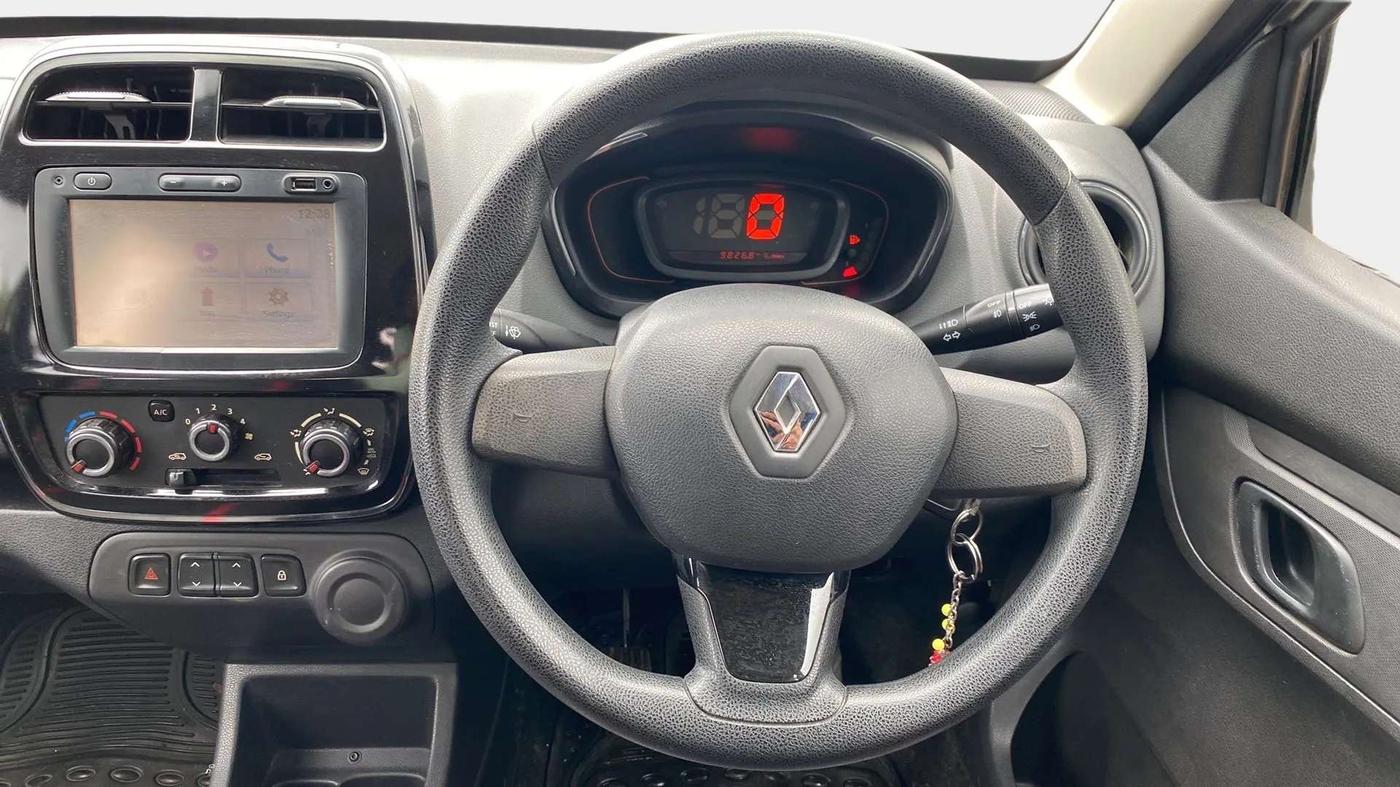 2017 Renault Kwid RXT 0.8, Petrol, Manual, 9,814 km, Steering Wheel Close Up