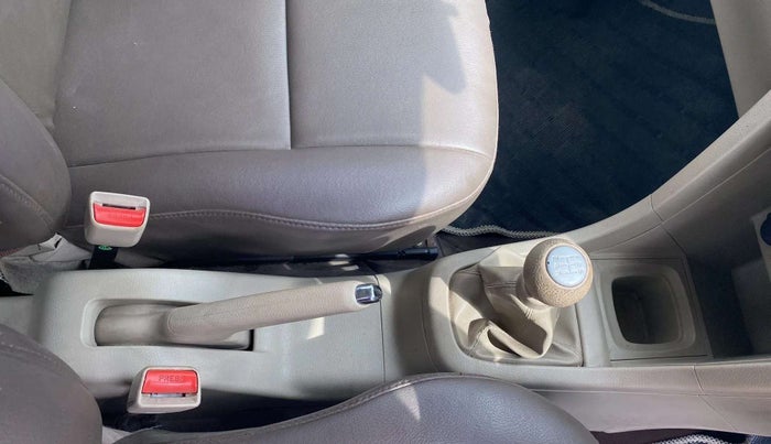 2015 Maruti Swift Dzire ZXI, Petrol, Manual, 54,335 km, Gear Lever