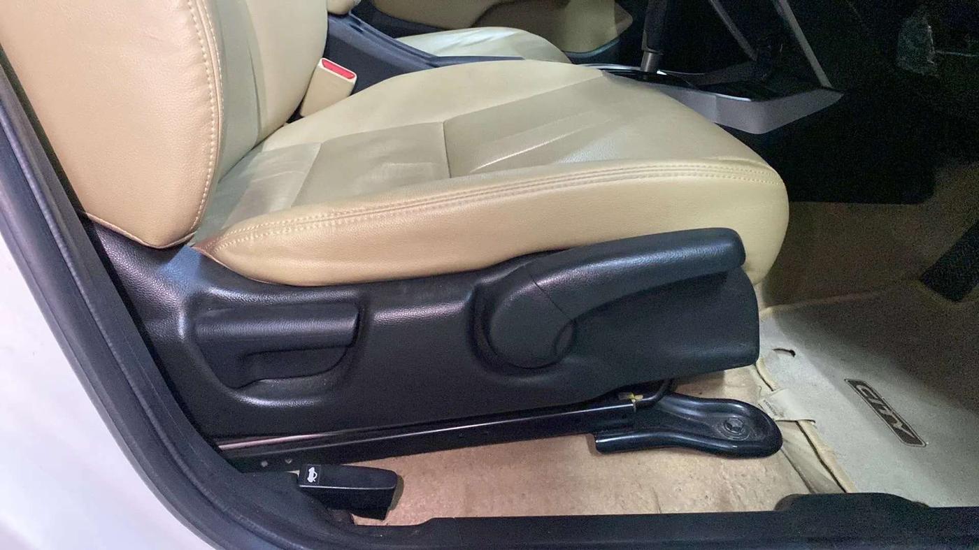 2018 Honda City 1.5L I-VTEC ZX CVT, Petrol, Automatic, 31,404 km, Driver Side Adjustment Panel