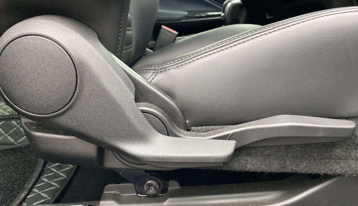 2022 Maruti Baleno ALPHA CVT PETROL 1.2, Petrol, Automatic, 10,288 km, Driver Side Adjustment Panel