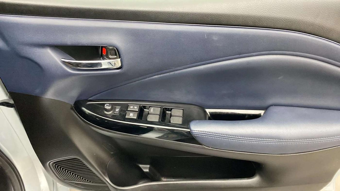 2022 Maruti Baleno ALPHA CVT PETROL 1.2, Petrol, Automatic, 10,288 km, Driver Side Door Panels Control
