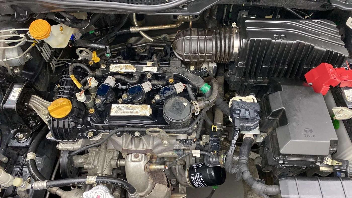 2021 Tata ALTROZ XE PETROL, Petrol, Manual, 38,551 km, Open Bonet