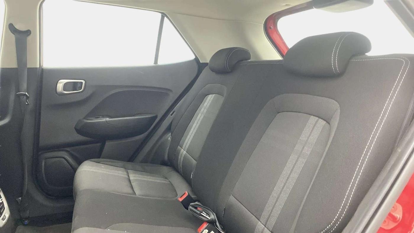 2020 Hyundai VENUE SX 1.0 TURBO, Petrol, Manual, 26,837 km, Right Side Rear Door Cabin