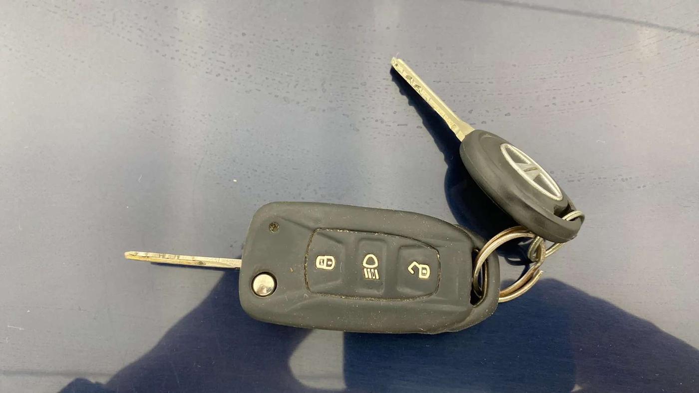 2019 Tata TIGOR XZ PLUS PETROL, Petrol, Manual, 24,312 km, Key Close Up