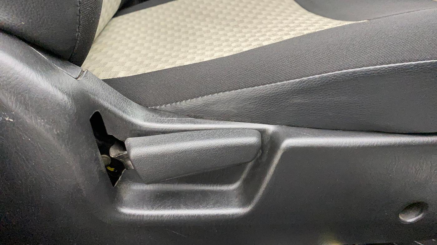 2019 Maruti Alto VXI, Petrol, Manual, 11,947 km, Driver Side Adjustment Panel