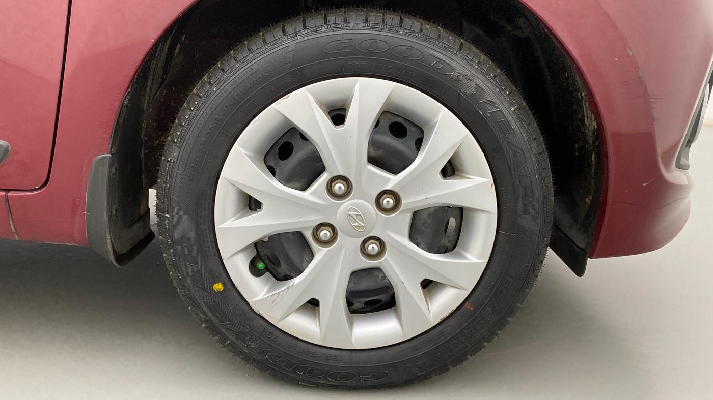 2015 Hyundai Grand i10 SPORTZ 1.2 KAPPA VTVT, Petrol, Manual, 59,614 km, Right Front Wheel