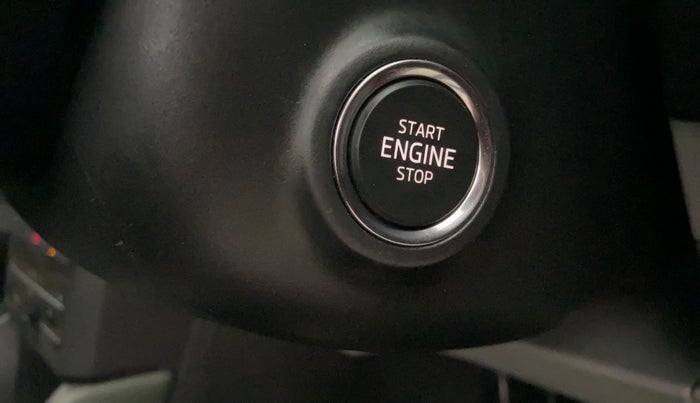 2025 Skoda KUSHAQ Prestige 1.0L TSI MT, Petrol, Manual, 6,264 km, Keyless Start/ Stop Button