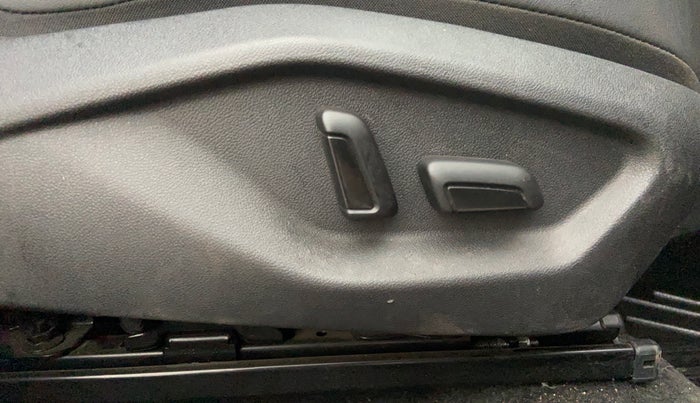2025 Skoda KUSHAQ Prestige 1.0L TSI MT, Petrol, Manual, 6,264 km, Driver Side Adjustment Panel