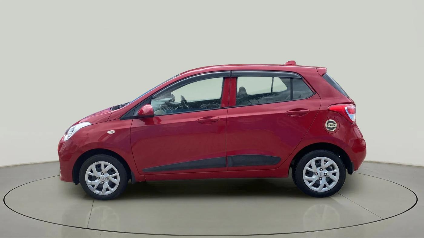 2017 Hyundai Grand i10 SPORTZ 1.2 KAPPA VTVT, Petrol, Manual, 28,514 km, Left Side