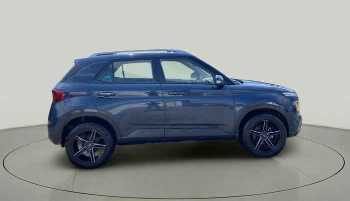 2021 Hyundai VENUE SX 1.5 CRDI, Diesel, Manual, 42,098 km, Right Side View
