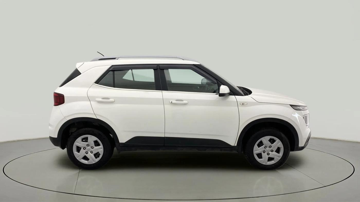 2021 Hyundai VENUE S 1.2, Petrol, Manual, 14,603 km, Right Side View