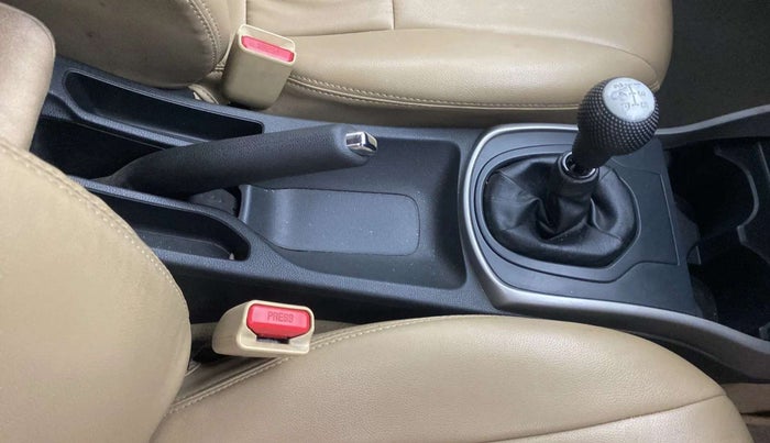 2018 Honda City 1.5L I-VTEC V MT, Petrol, Manual, 52,285 km, Gear Lever
