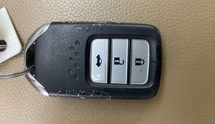 2018 Honda City 1.5L I-VTEC V MT, Petrol, Manual, 52,285 km, Key Close Up