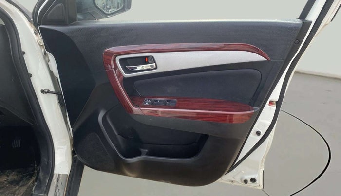 2020 Maruti Vitara Brezza ZXI PLUS, Petrol, Manual, 52,096 km, Driver Side Door Panels Control