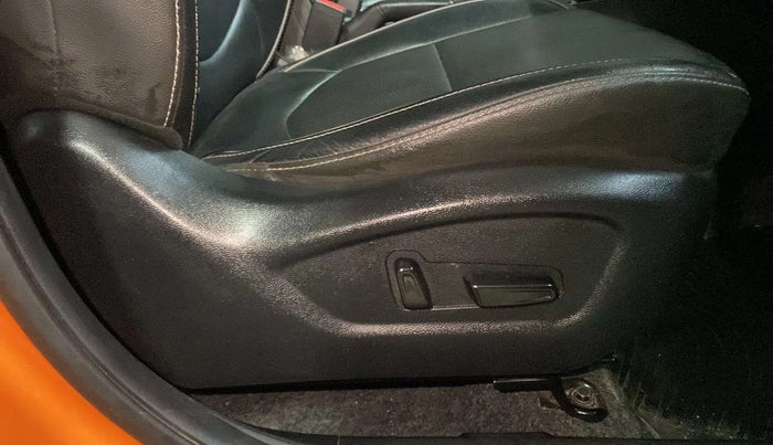 2018 Hyundai Creta SX (O) 1.6 PETROL, Petrol, Manual, 58,989 km, Driver Side Adjustment Panel