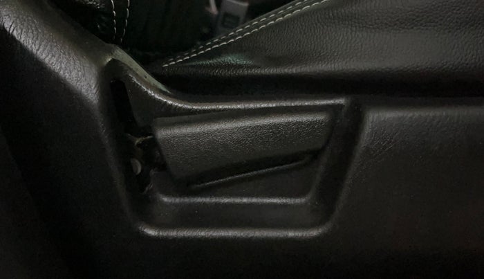 2021 Maruti Alto VXI, CNG, Manual, 71,690 km, Driver Side Adjustment Panel