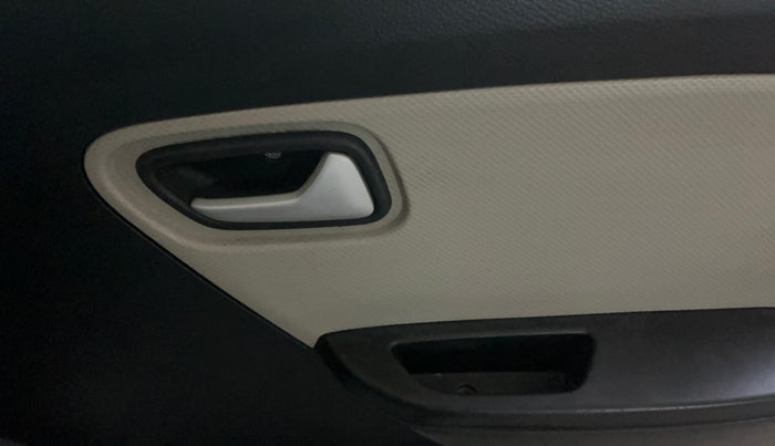 2021 Maruti Alto VXI, CNG, Manual, 71,690 km, Driver Side Door Panels Control