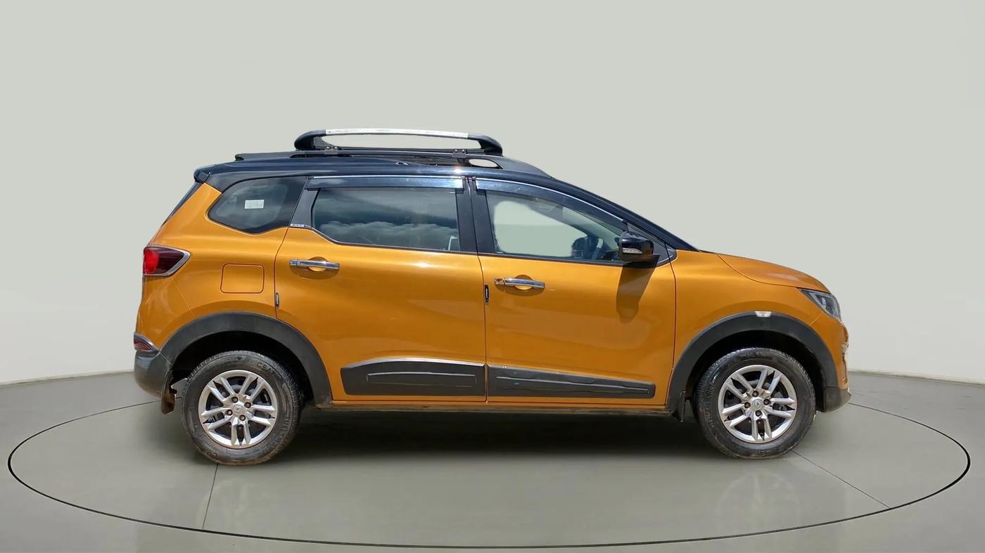 2020 Renault TRIBER RXT AMT, Petrol, Automatic, 27,961 km, Right Side