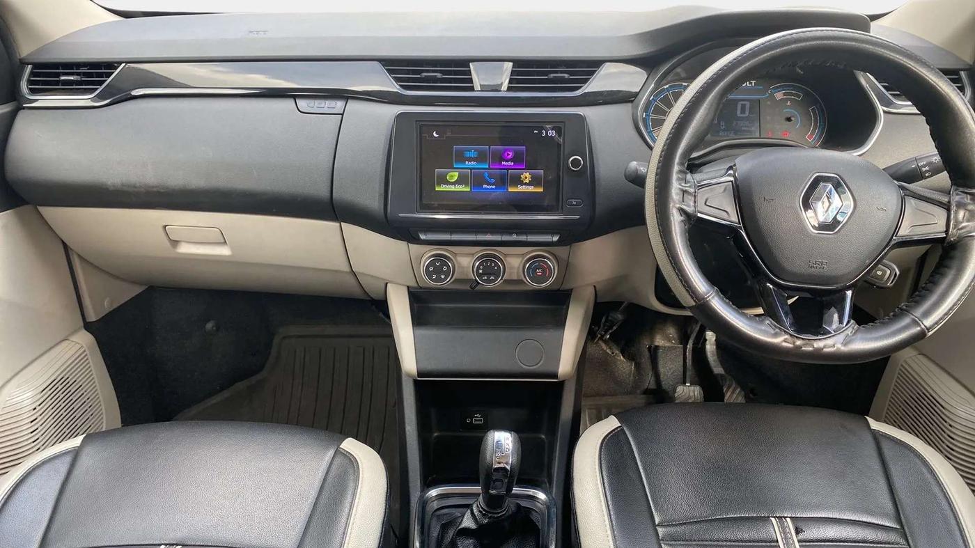 2020 Renault TRIBER RXT AMT, Petrol, Automatic, 27,961 km, Dashboard