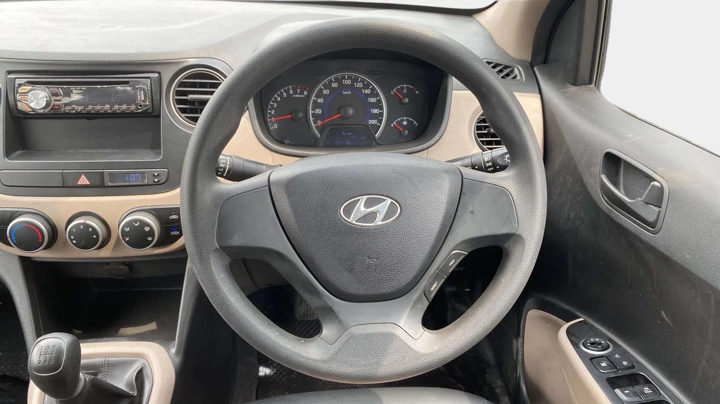 2014 Hyundai Grand i10 MAGNA 1.2 KAPPA VTVT, Petrol, Manual, 48,500 km, Steering Wheel Close Up