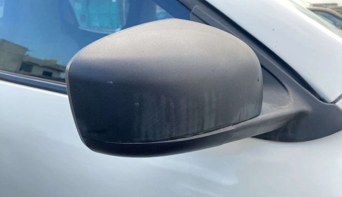 2021 Renault Kwid RXL, Petrol, Manual, 20,258 km, Right rear-view mirror - ORVM knob broken and not working