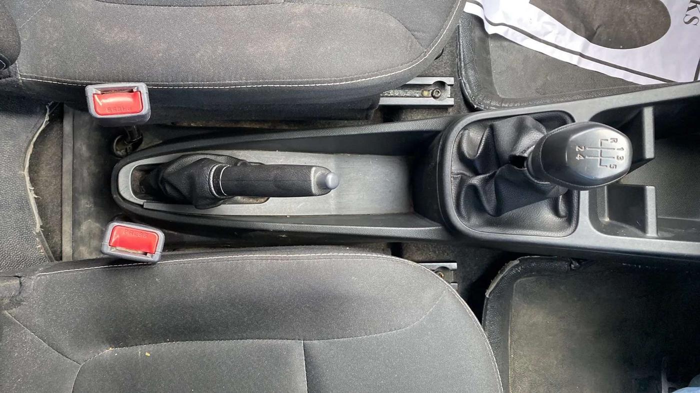 2021 Renault Kwid RXL, Petrol, Manual, 20,393 km, Gear Lever