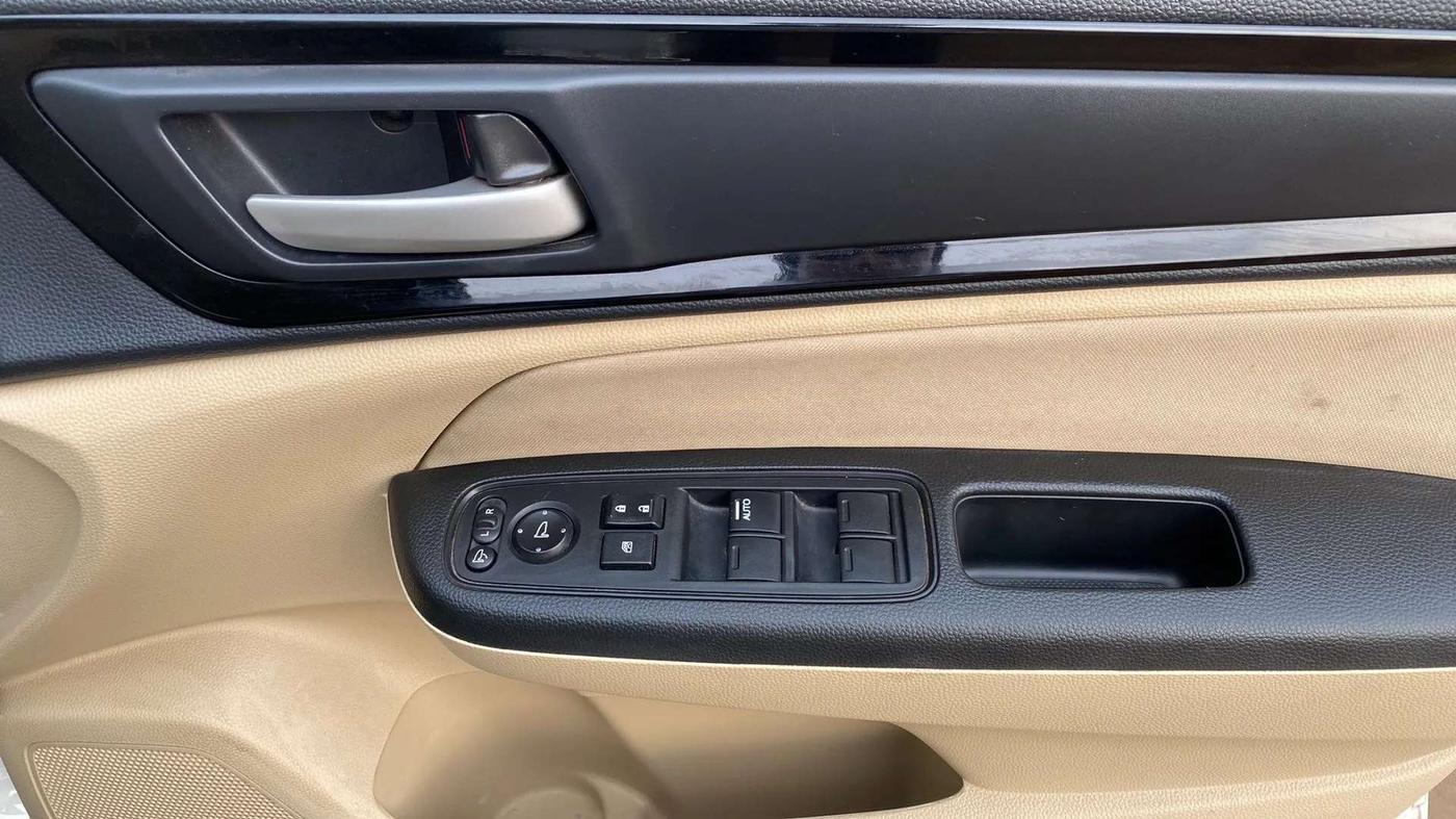 2021 Honda Amaze 1.2L I-VTEC VX, Petrol, Manual, 38,791 km, Driver Side Door Panels Control