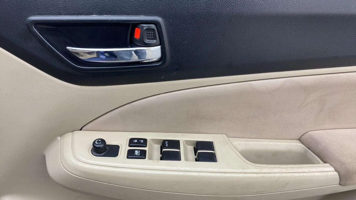 2018 Maruti Dzire VXI, Petrol, Manual, 71,920 km, Driver Side Door Panels Control