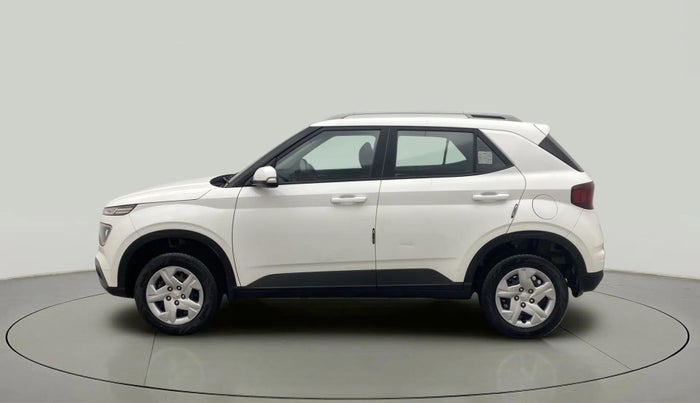 2022 Hyundai VENUE S+ 1.2, Petrol, Manual, 33,137 km, Left Side