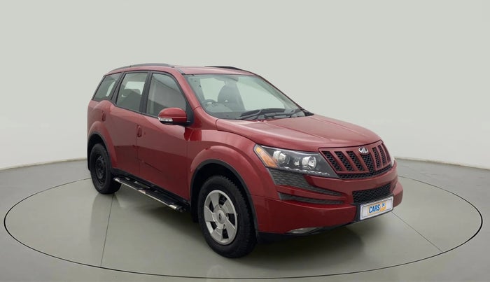 2014 Mahindra XUV500 W6, Diesel, Manual, 54,395 km, Right Front Diagonal