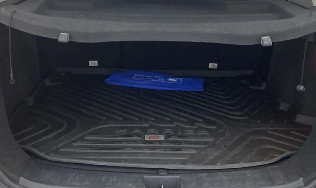 2020 Tata Harrier XZ 2.0L DUAL TONE, Diesel, Manual, 55,619 km, Boot Inside