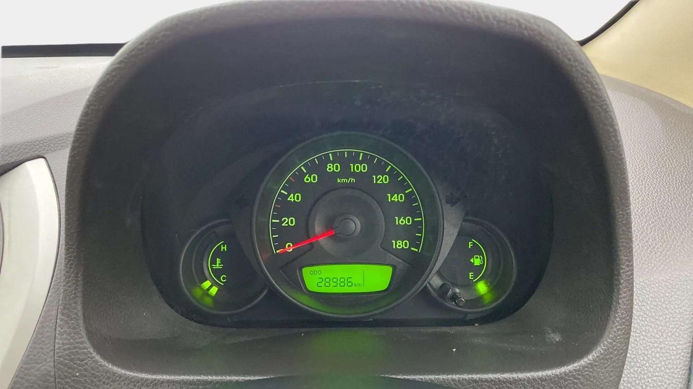 2017 Hyundai Eon ERA +, Petrol, Manual, 28,943 km, Odometer Image